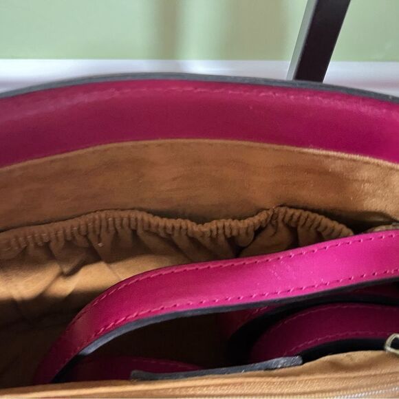 NWT Patricia Nash Fuchsia Elba Flap Convertible Crossbody Distressed Leather - Picture 11 of 13